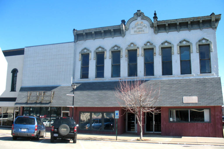 The Randolph Building prior to renovation.